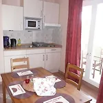Rafaela Apartamento Barbat na Rabu