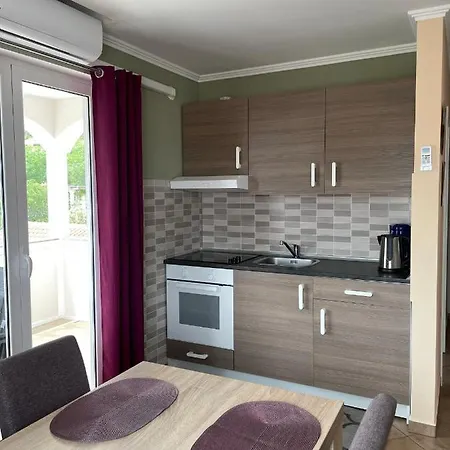 Rafaela Apartament *