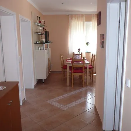 Apartment Rafaela *
