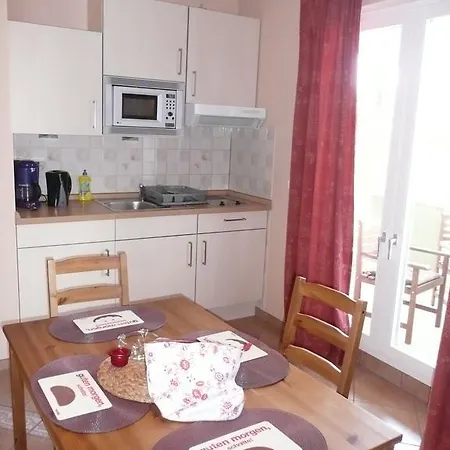 Rafaela Apartment Barbat na Rabu