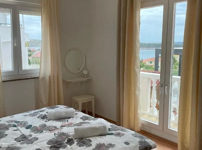 Rafaela Apartament *